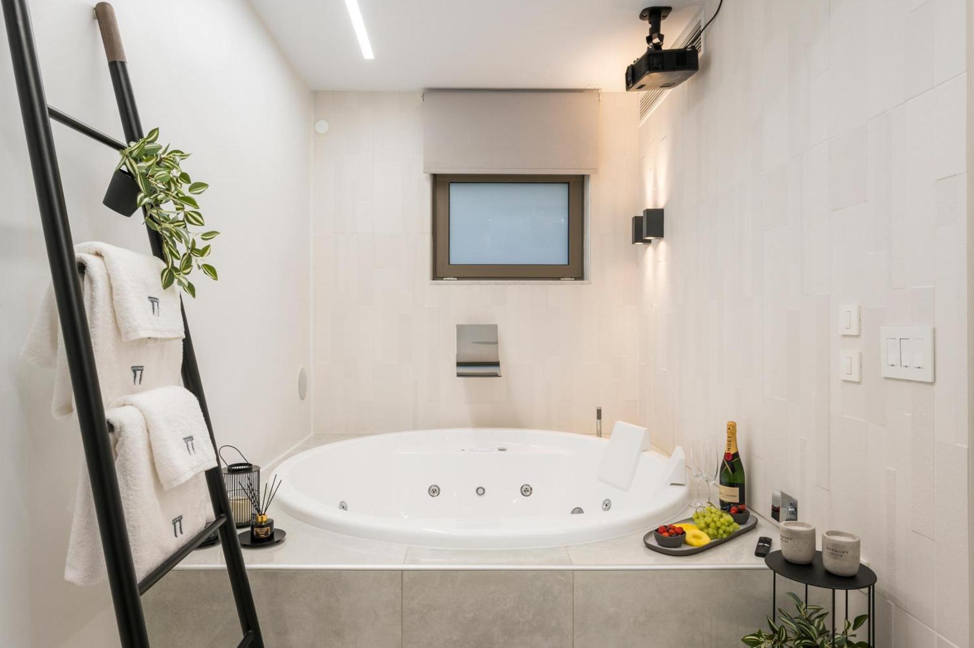 Π Suite Project: Smart Bnb 干尼亞 外观 照片